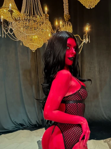 Вика Меднис